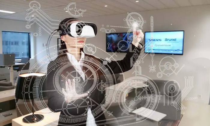 如何利用數據分析優化網絡三維虛擬展館的內容？